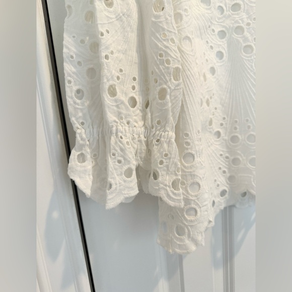 Gigi White Eyelet Top, size medium - Picture 6 of 7